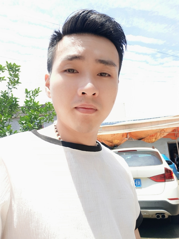 人间烟火的第一张照片--马尾相亲网
