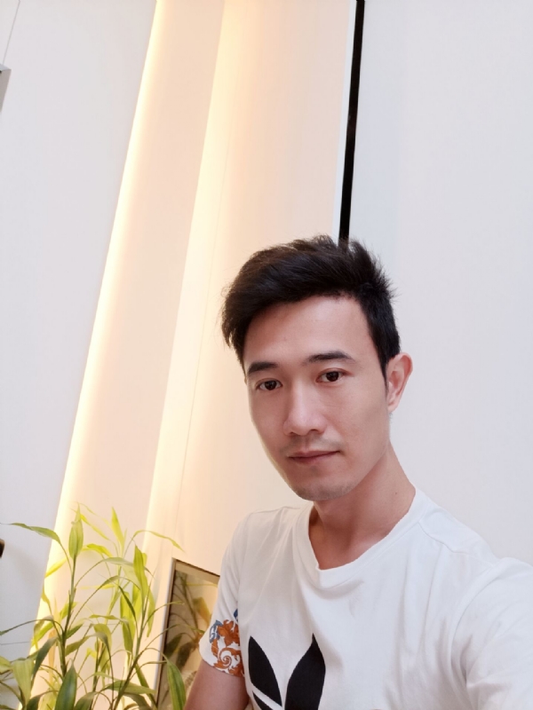 简的第一张照片--马尾相亲网