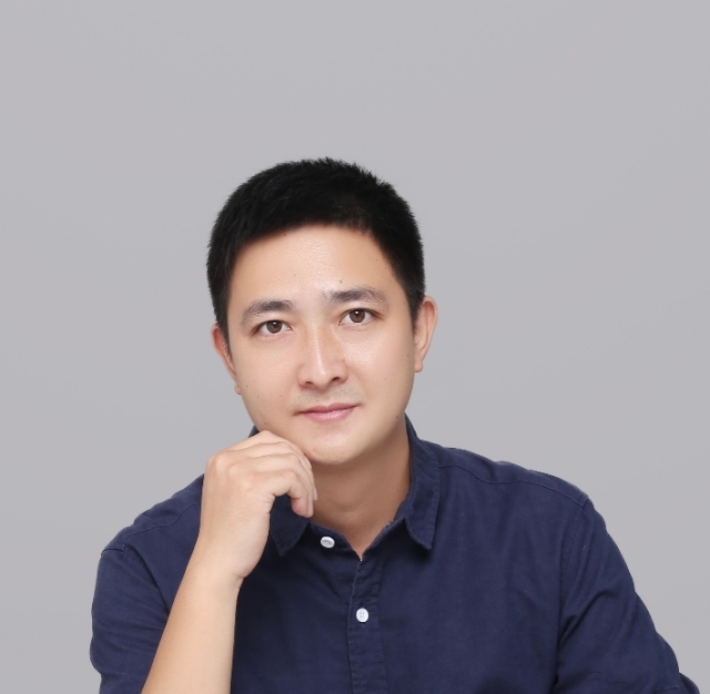 小丑的第一张照片--马尾相亲网
