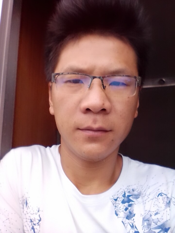 听雨的第一张照片--马尾相亲网