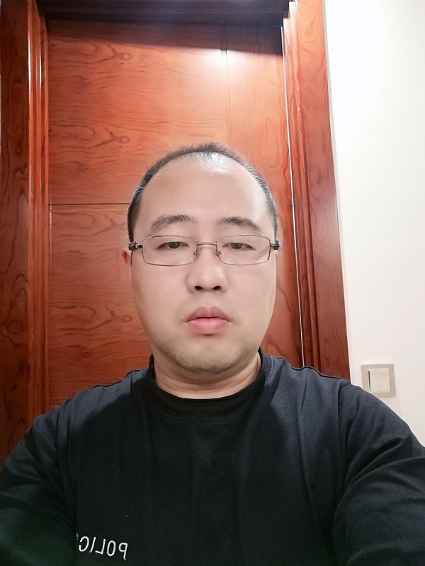 暖男的第一张照片--马尾相亲网