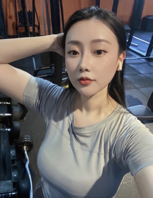 Annie的第一张照片--马尾相亲网