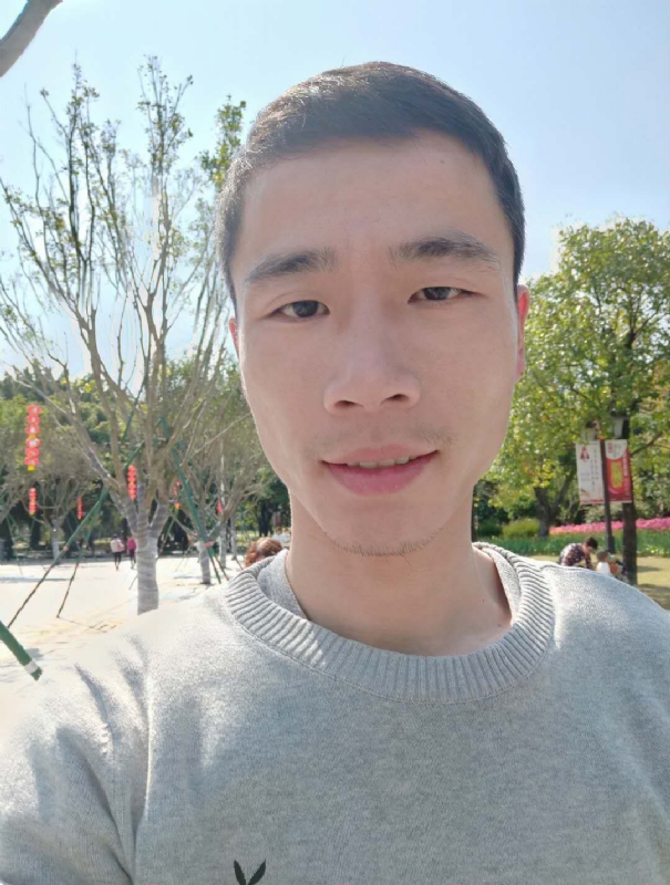 小懒虫的第一张照片--马尾相亲网