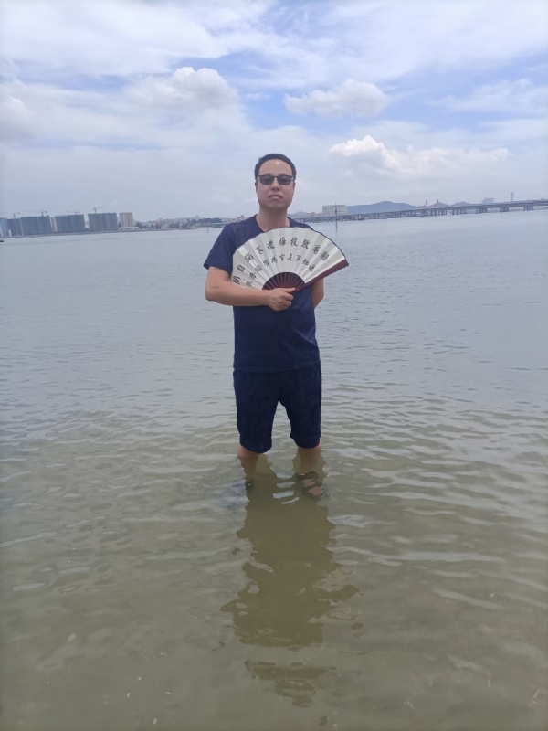浪迹天涯的第一张照片--马尾相亲网