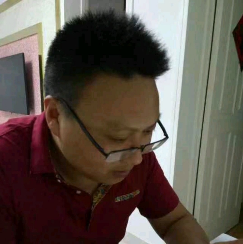 孔明的第一张照片--马尾相亲网