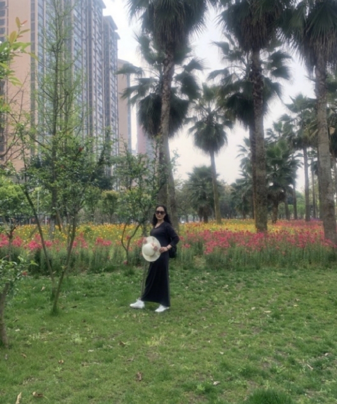 粉墨登场的第一张照片--马尾相亲网