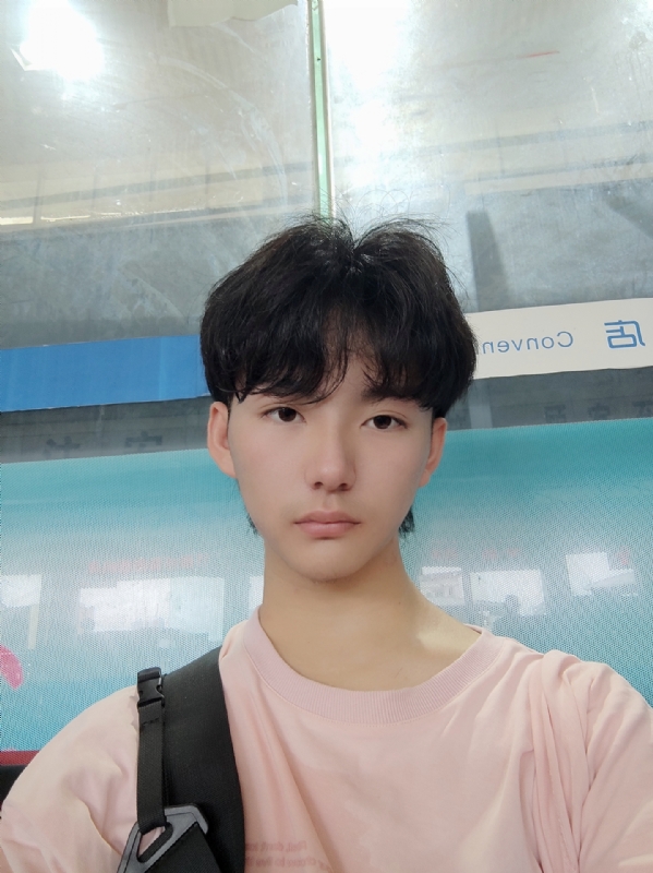 钱嘉豪的第二张照片--马尾相亲网