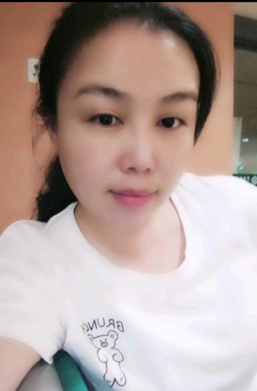 淡淡的云的第二张照片--马尾相亲网