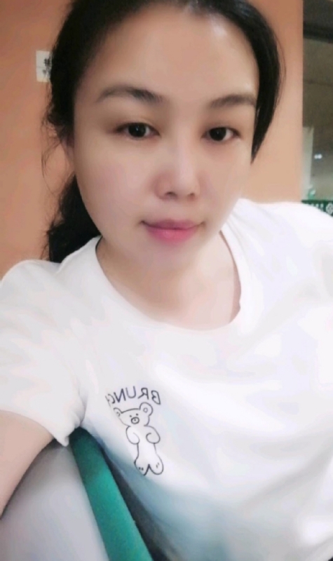淡淡的云的第四张照片--马尾相亲网