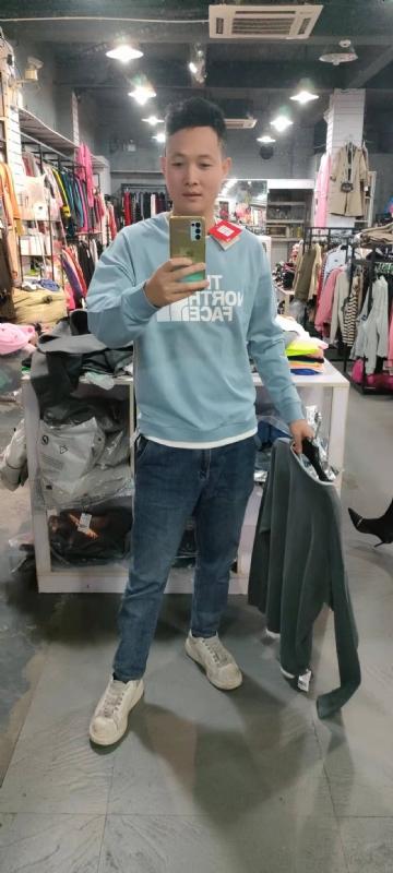 快乐永恒的第一张照片--马尾相亲网