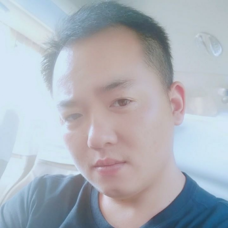 荒漠°的第一张照片--马尾相亲网