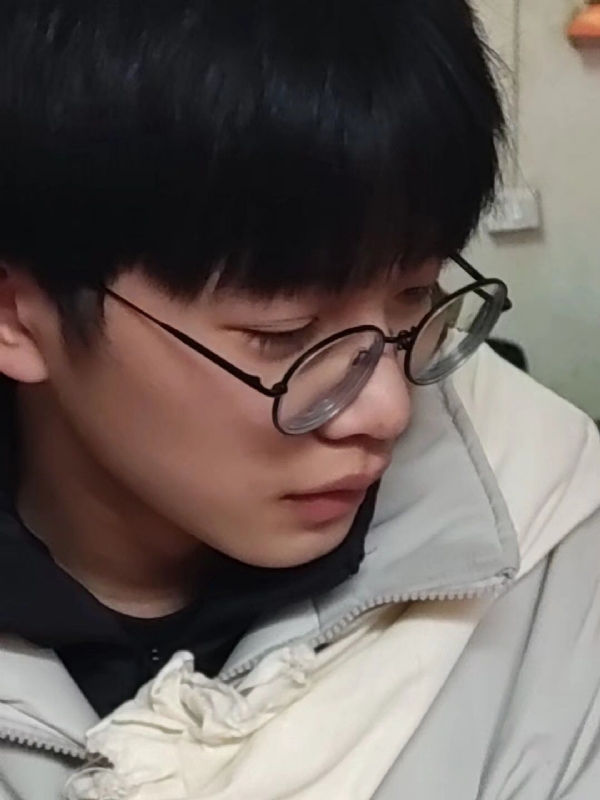 梦游的第二张照片--马尾相亲网