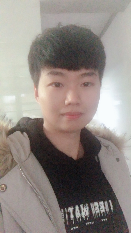 她的第一张照片--马尾相亲网