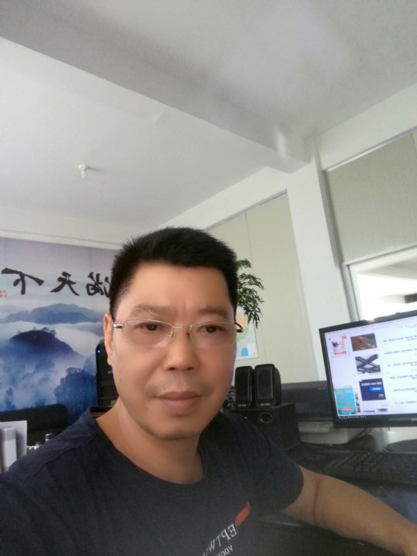 心平气和的第一张照片--马尾相亲网