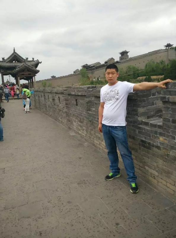 奥沙利龙的第一张照片--马尾相亲网