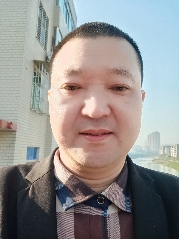 曾经受伤的心灵的第二张照片--马尾相亲网
