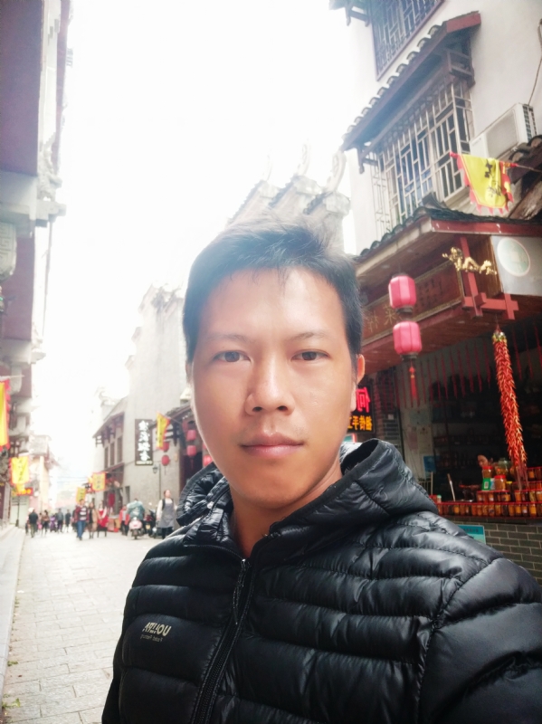 大圣男的第一张照片--马尾相亲网