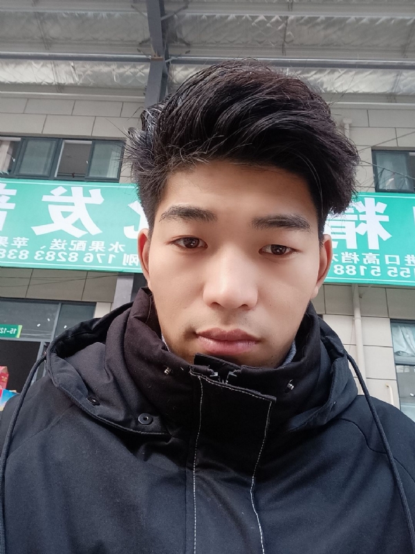 AA的第一张照片--马尾相亲网