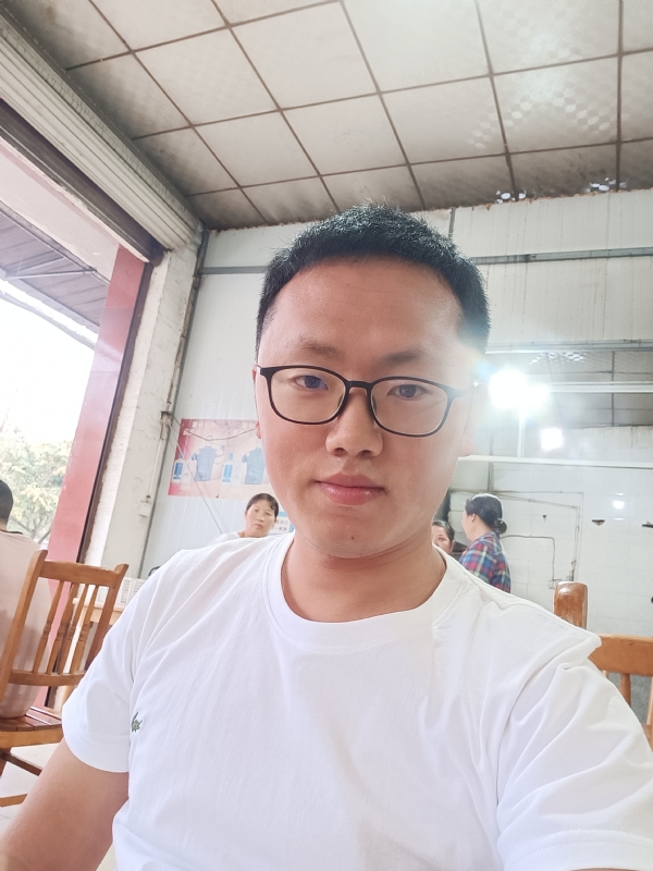 简单快了的第一张照片--马尾相亲网