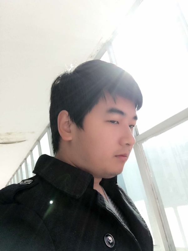 殷勤的王子的第四张照片--马尾相亲网