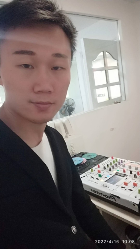 林锋的第三张照片--马尾相亲网