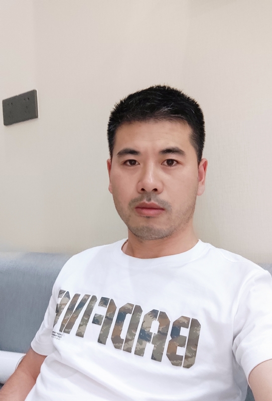 暗里着迷的第二张照片--马尾相亲网