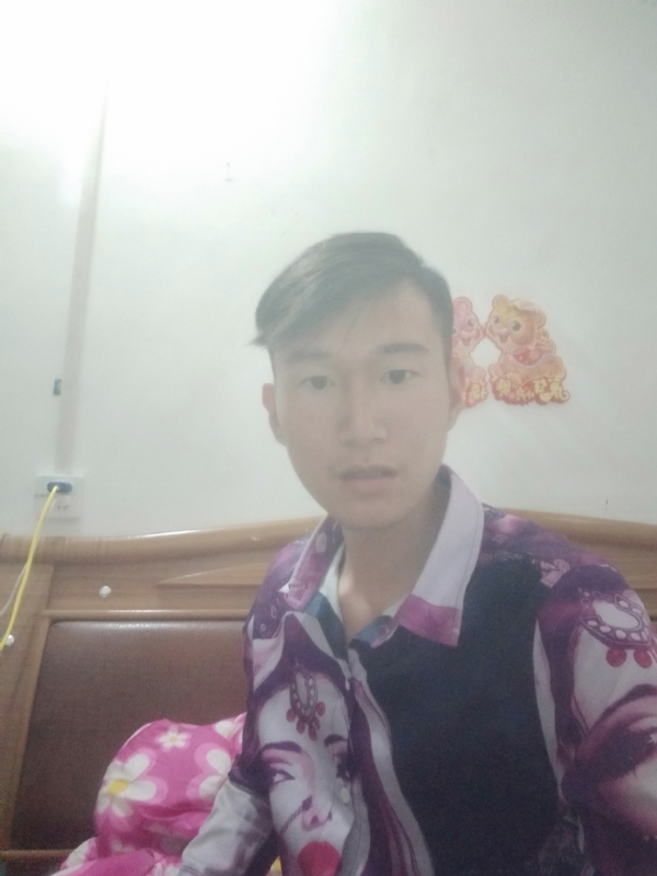 唯美的爱情故事的第四张照片--马尾相亲网