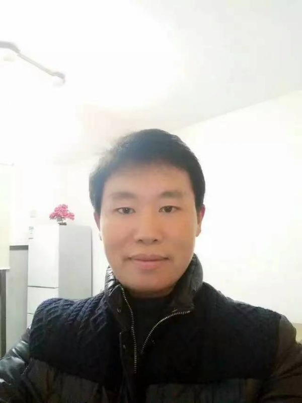 擎天柱的第一张照片--马尾相亲网