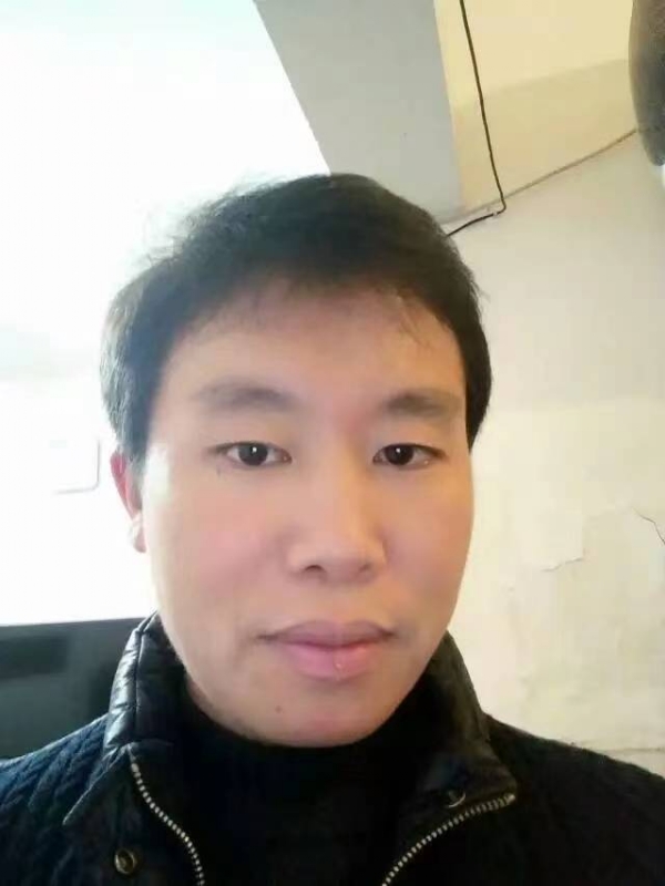 擎天柱的第三张照片--马尾相亲网