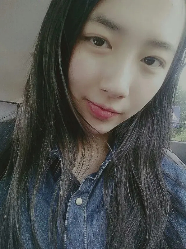 小她的第一张照片--马尾相亲网