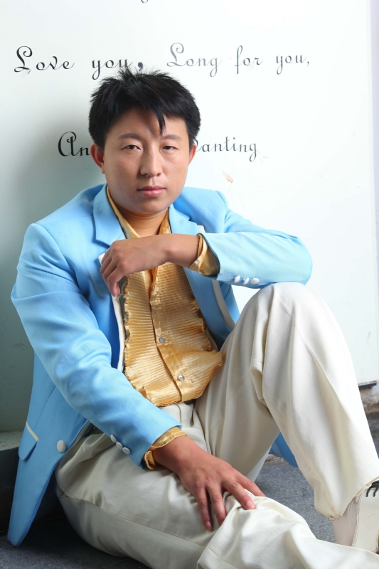 令狐四的第二张照片--马尾相亲网