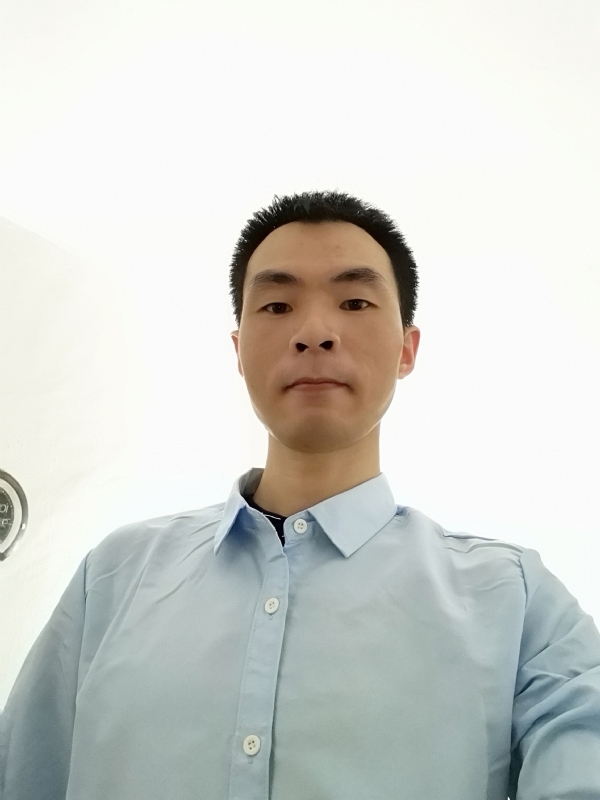 小闹钟的第二张照片--马尾相亲网