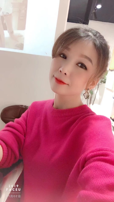 刺猬的优雅的第一张照片--马尾相亲网