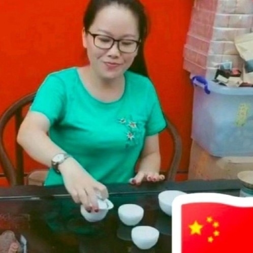 妖娆的第一张照片--马尾相亲网