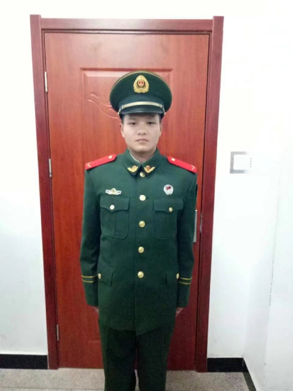 忘记的第一张照片--马尾相亲网