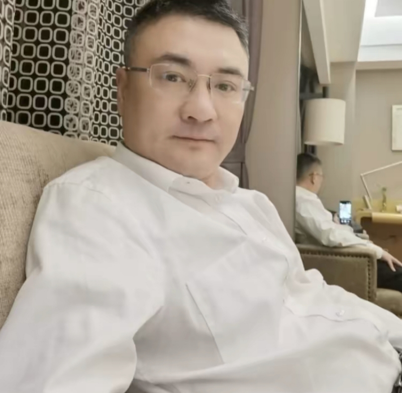 追逐的第二张照片--马尾相亲网
