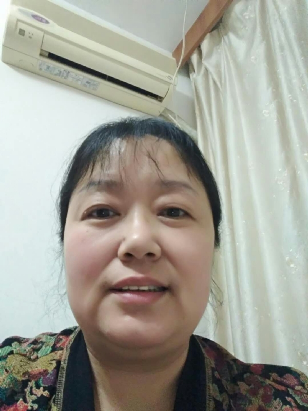 雨中漫步的第一张照片--马尾相亲网