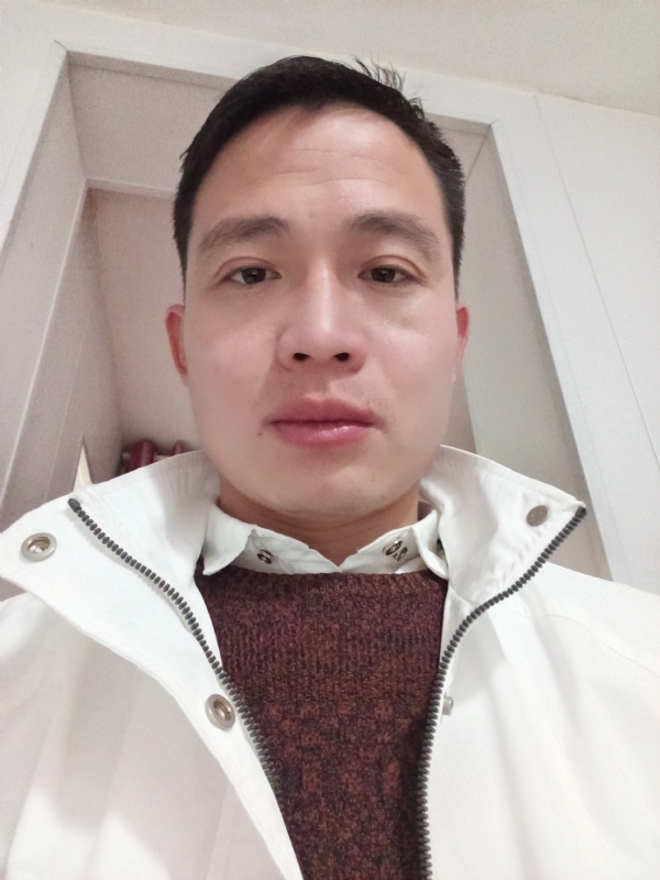 忧伤还是快乐的第一张照片--马尾相亲网