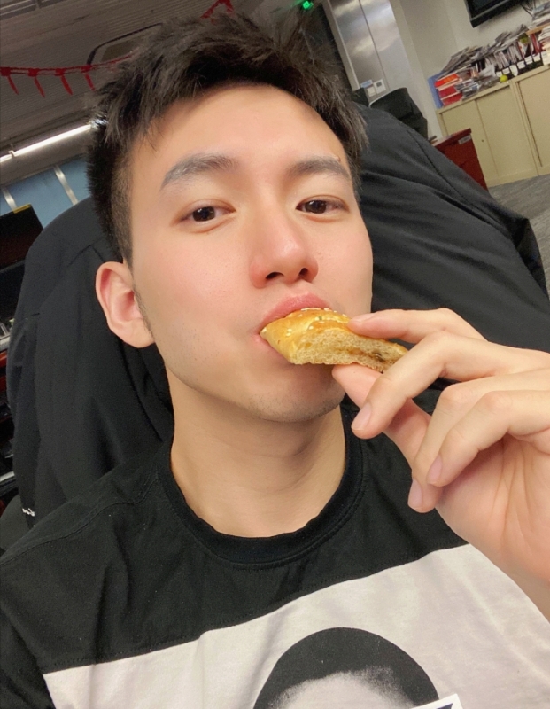 绝世大冤种的第二张照片--马尾相亲网