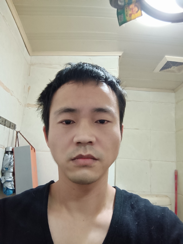 守望天空的第一张照片--马尾相亲网