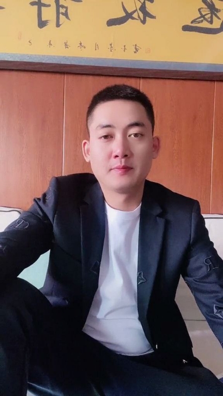 李泽胜的第一张照片--马尾相亲网