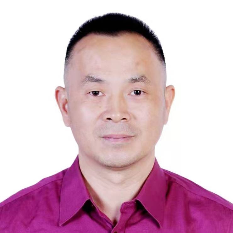 鹏晖的第三张照片--马尾相亲网