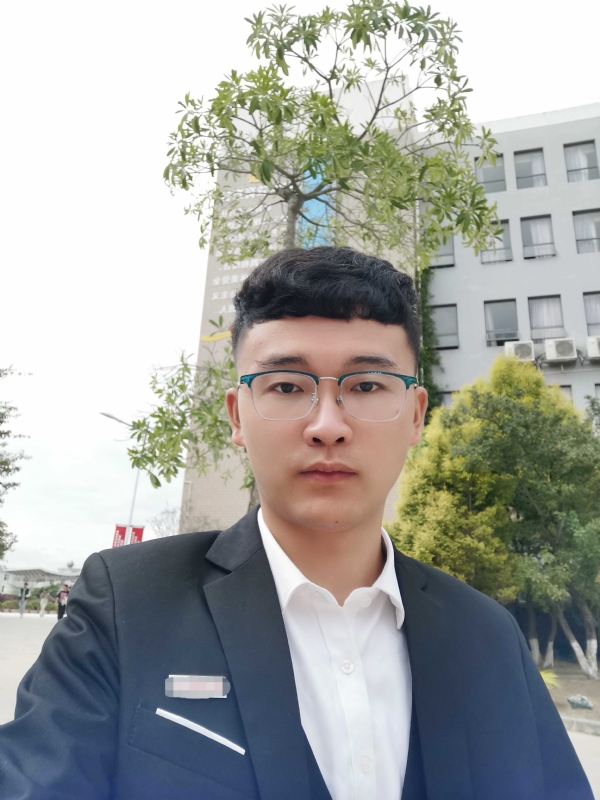 毓文的第一张照片--马尾相亲网