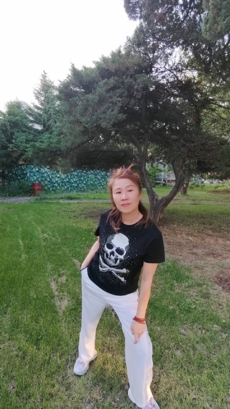 晚霞的第二张照片--马尾相亲网