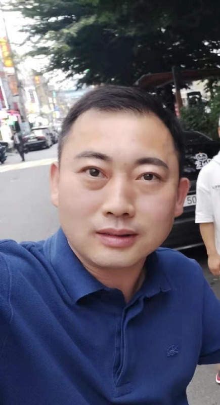 李龙的第二张照片--马尾相亲网