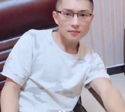 辉辉辉的第一张照片--马尾相亲网
