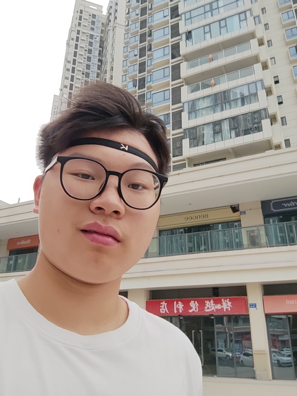 童言无忌的第一张照片--马尾相亲网