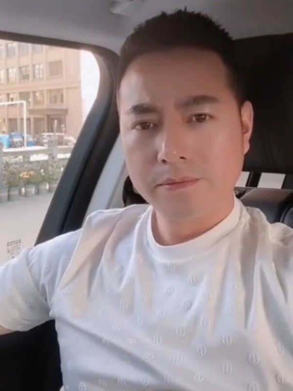 勿忘初心的第一张照片--马尾相亲网