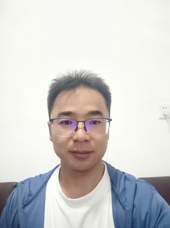 转身的第一张照片--马尾相亲网