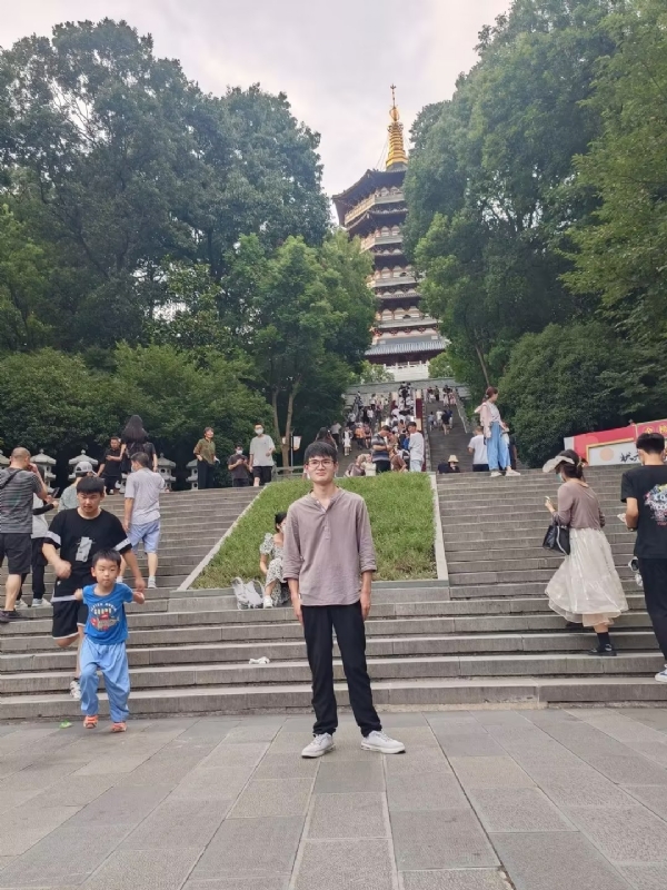 阳光男孩的第五张照片--马尾相亲网